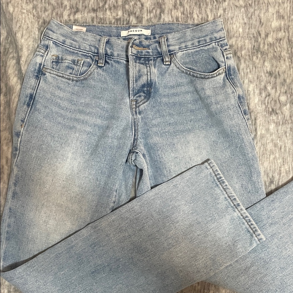 PacSun Light Wash Straight Leg Jeans